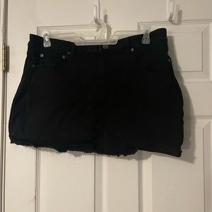 No Boundaries Mid Rise Black Denim Skirt